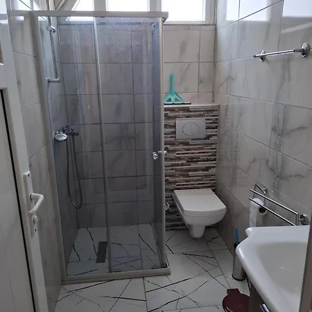 Aysu Tunc מלון 3*