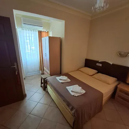 Aysu Tunc מלון 3*