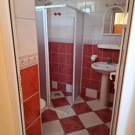 Aysu Tunc מלון 3*